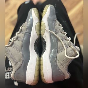 Jordan 11 low cool grey size 7 kids